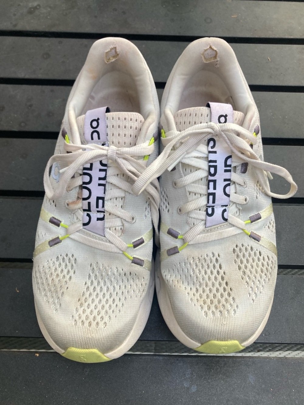 On Running Women’s Cloudsurfer Sneaker, size 7.5, White Sand